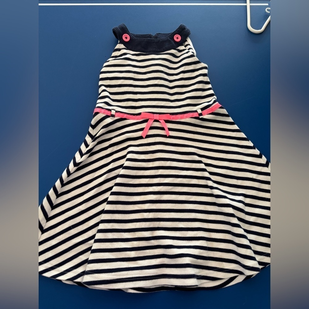 Hartstrings navy and White Striped Dress with Pink Trim sz 5